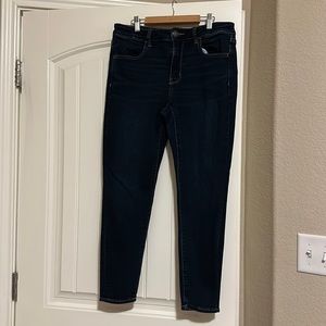 American Eagle mid-rise 12 short jegging